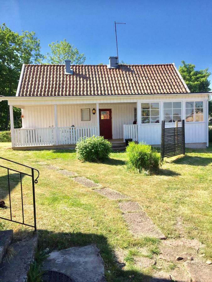 Köpingsvik Farbror Alfreds Stuga Sjoeutsikt מראה חיצוני תמונה